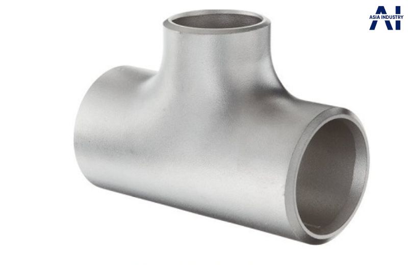 Tê thép đều (equal tee) dùng để chia hoặc ghép dòng chất lỏng, khí với đường kính nhánh chính và nhánh phụ bằng nhau.