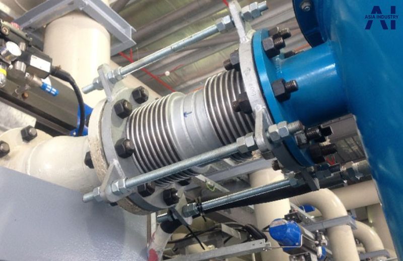 Ứng dụng khớp nối giãn nở inox – bảo vệ và ổn định hệ thống đường ống công nghiệp.