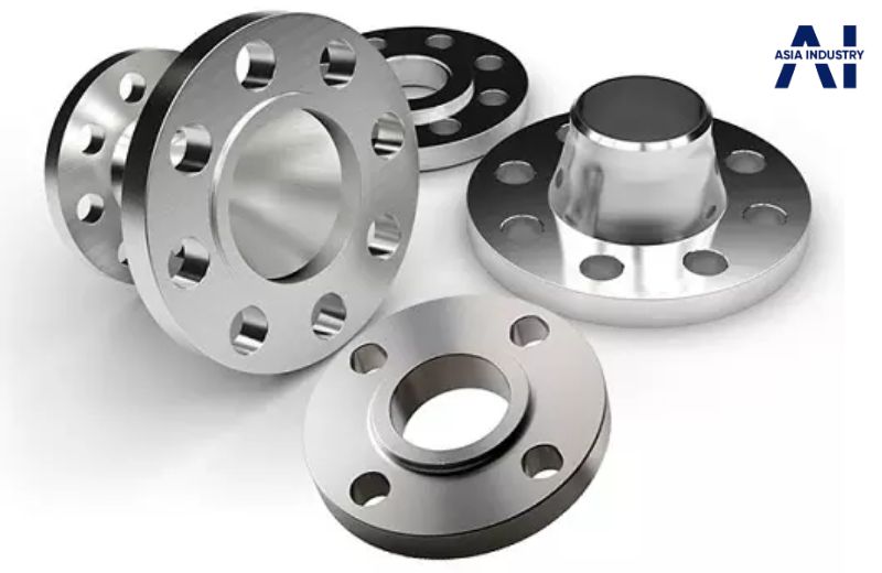 Mặt bích là linh kiện để kết nối ống và thiết bị trong hệ thống đường ống công nghiệp.
